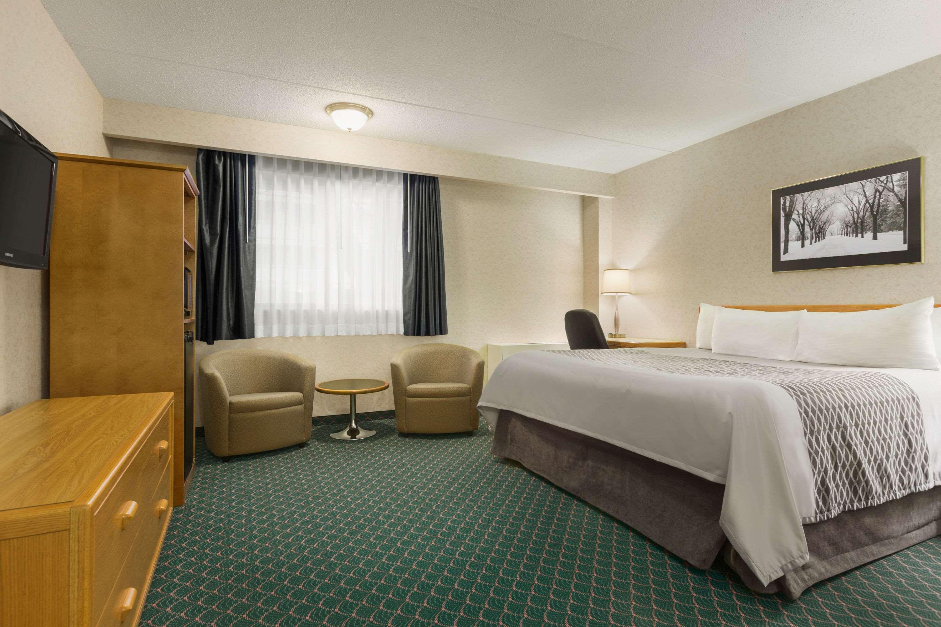 Travelodge By Wyndham Winnipeg East Buitenkant foto