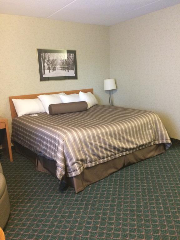 Travelodge By Wyndham Winnipeg East Buitenkant foto