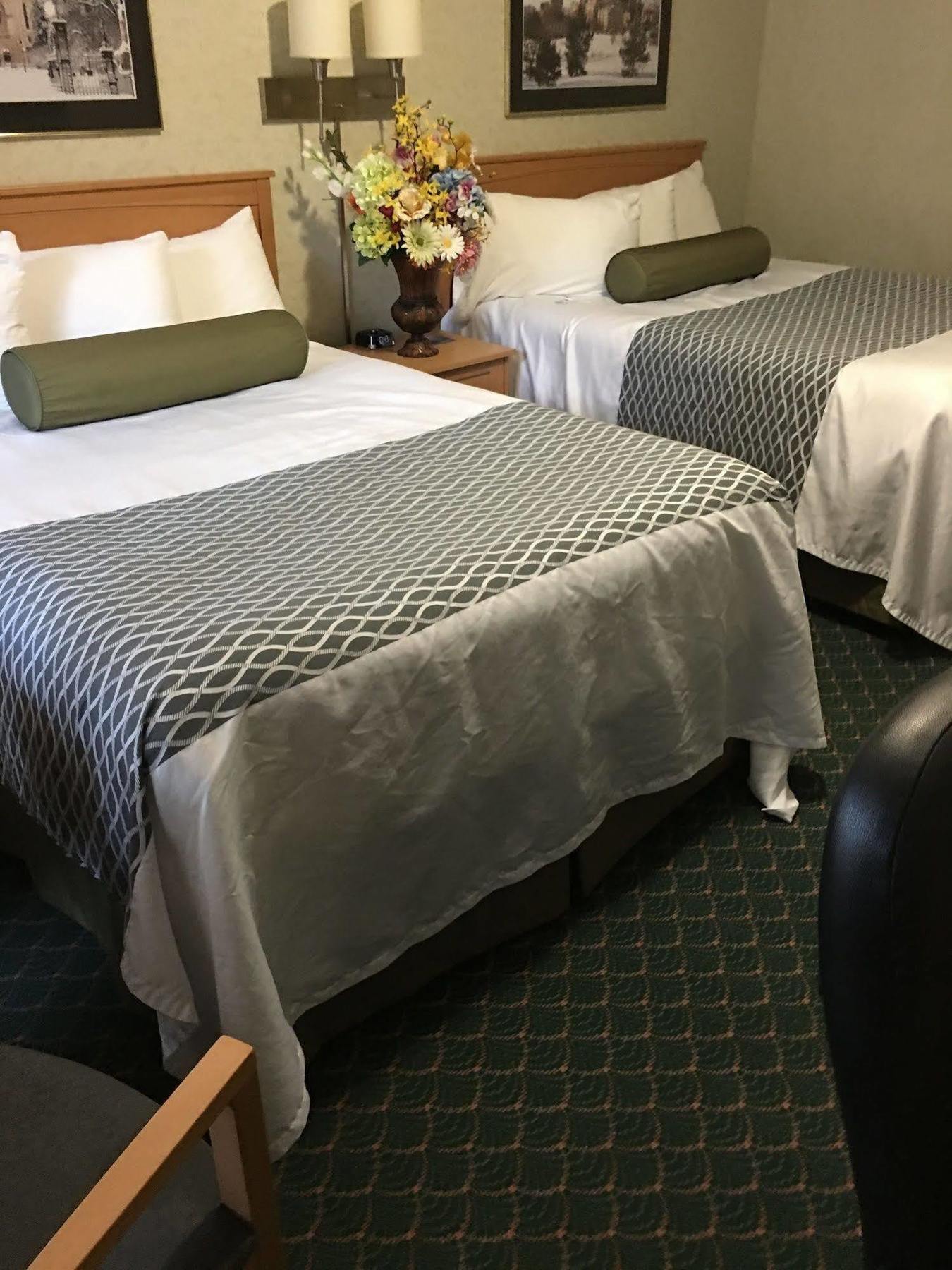 Travelodge By Wyndham Winnipeg East Buitenkant foto